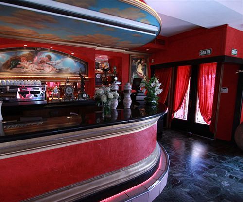 Hotel Albergo Hotel 2*